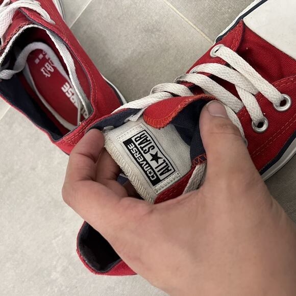 Converse Chuck Taylor All Star Mens 5/Womens 7 Red Low Top Casual Shoes - Picture 6 of 7